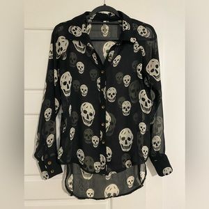 Black Skull Print Sheer Shirt sz S